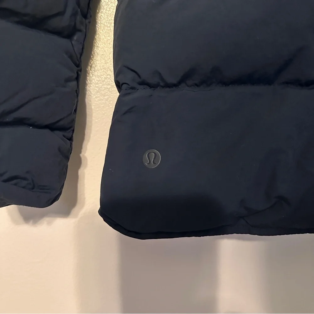 Lululemon Just Enough Puff Down Jacket in Navy size 6 - Picture 8 of 8